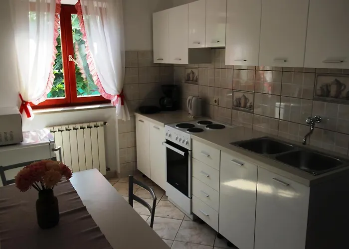 Maria Mare * Ρόβινι